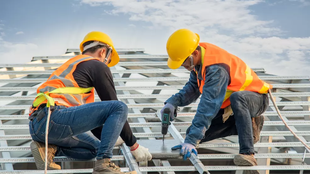 5 Tips for Roof Maintenance and Preventing Roof Damage